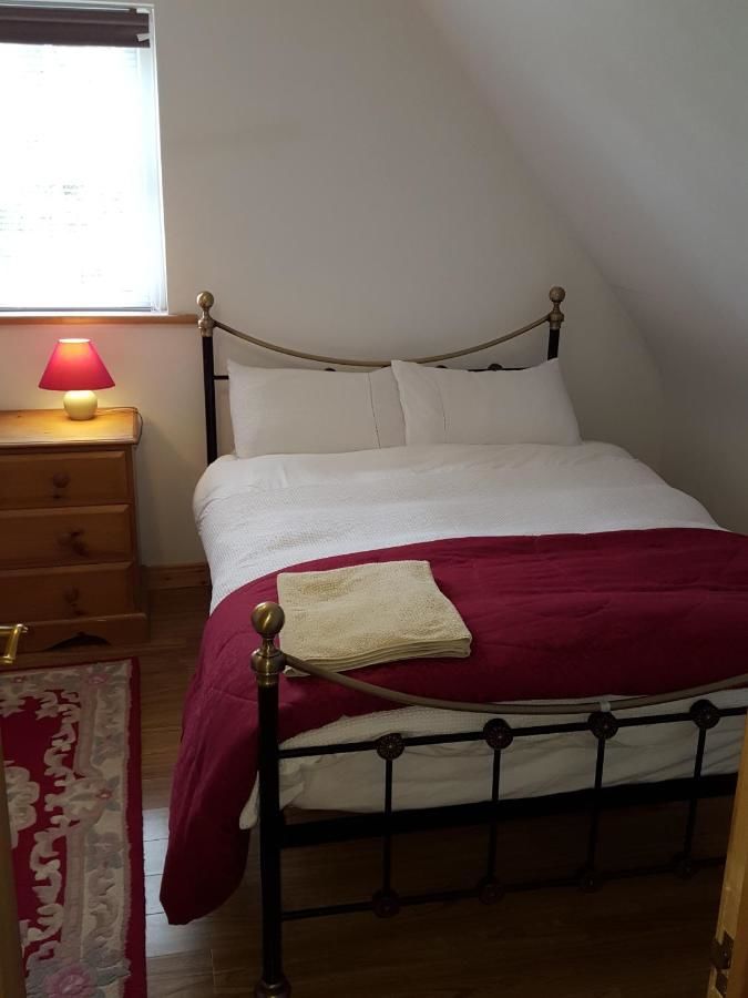 Дома для отпуска Self Catering Donegal - Teac Chondai Thatched Cottage Loughanure-14