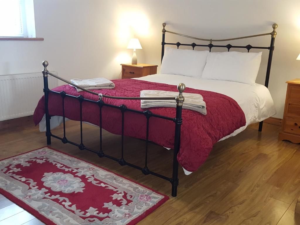 Дома для отпуска Self Catering Donegal - Teac Chondai Thatched Cottage Loughanure-38