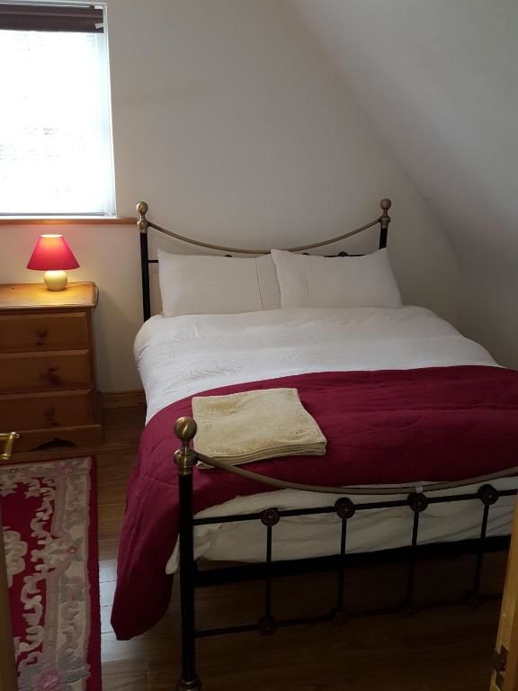 Дома для отпуска Self Catering Donegal - Teac Chondai Thatched Cottage Loughanure-42