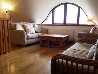 Дома для отпуска Self Catering Donegal - Teac Chondai Thatched Cottage Loughanure Дом для отпуска-6